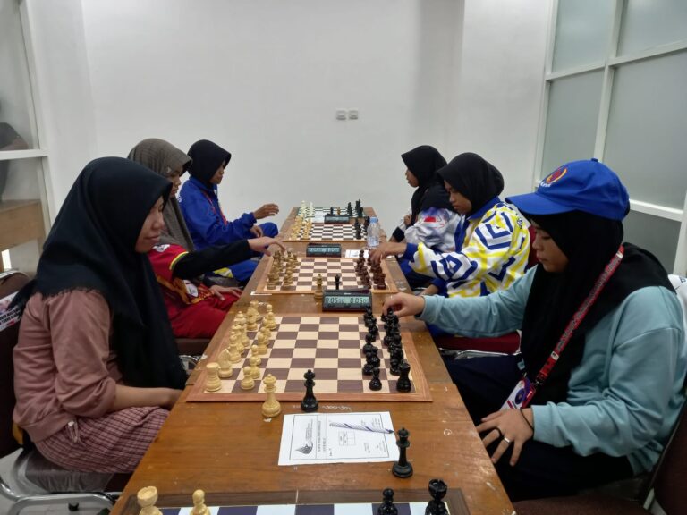 Polman dan Mamuju Sama-sama Koleksi 5 Emas di Nomor Catur Cepat